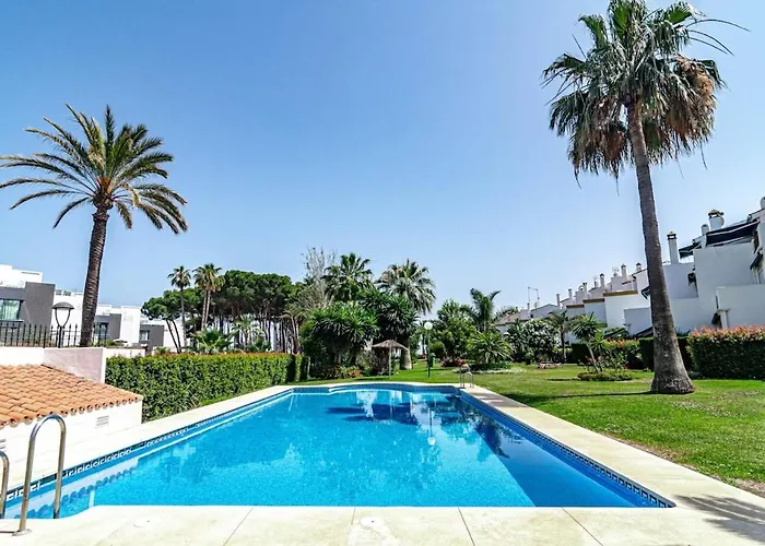 Semesterbostad Pg9 - Andalucian 3-story Townhouse Near *