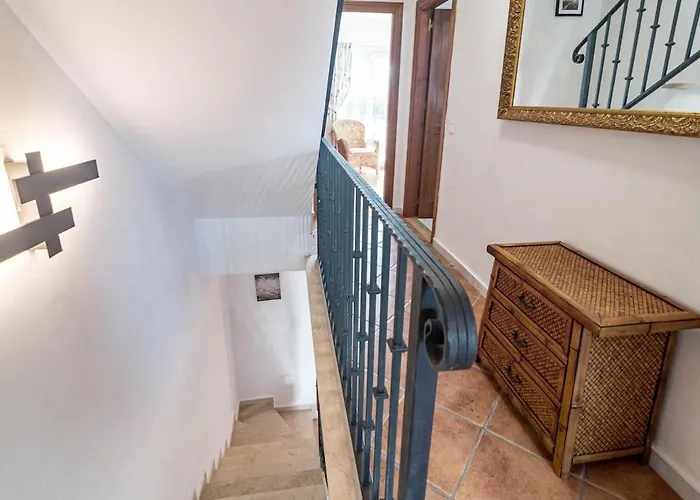 Semesterbostad Pg9 - Andalucian 3-story Townhouse Near *