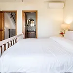 Pg9 - Andalucian 3-story Townhouse Near *