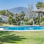 Pg9 - Andalucian 3-story Townhouse Near * Естепона
