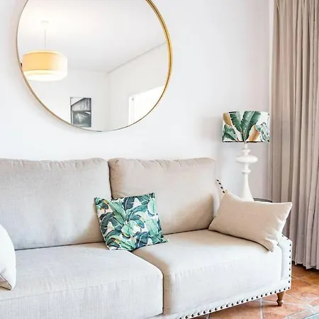 Pg9 - Andalucian 3-story Townhouse Near