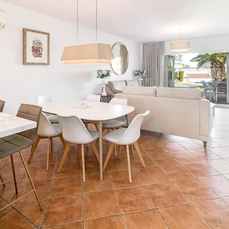 Pg9 - Andalucian 3-story Townhouse Near *