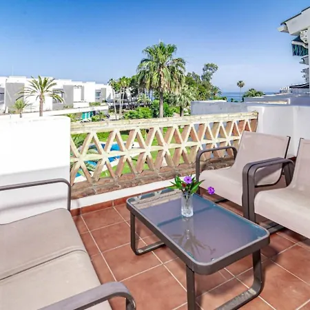 Pg9 - Andalucian 3-story Townhouse Near Feriehus Estepona
