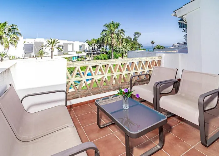 Pg9 - Andalucian 3-story Townhouse Near Holiday home Estepona