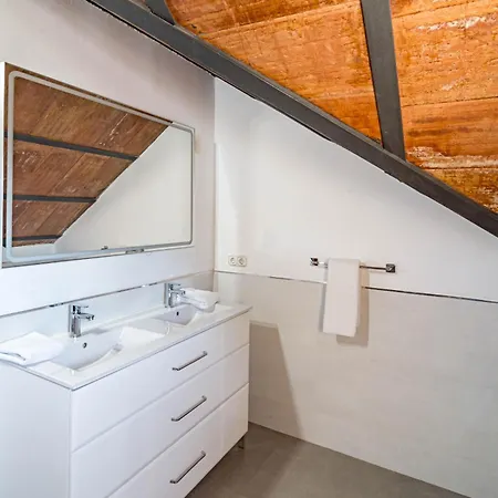 Dom wakacyjny Pg9 - Andalucian 3-story Townhouse Near *