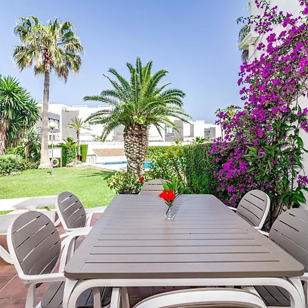 Dom wakacyjny Pg9 - Andalucian 3-story Townhouse Near