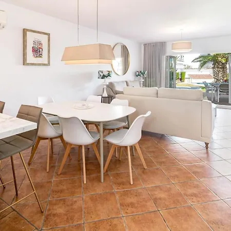 Pg9 - Andalucian 3-story Townhouse Near * Estepona